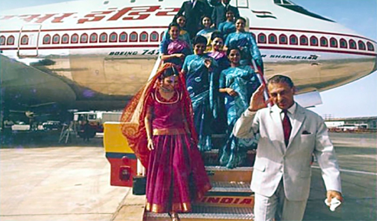 एयर इंडिया के अनाउंसमेंट में भी हुआ बदलाव, फ्लाइट में आज से यात्रियों को सुनाई देगी यह खास घोषणा