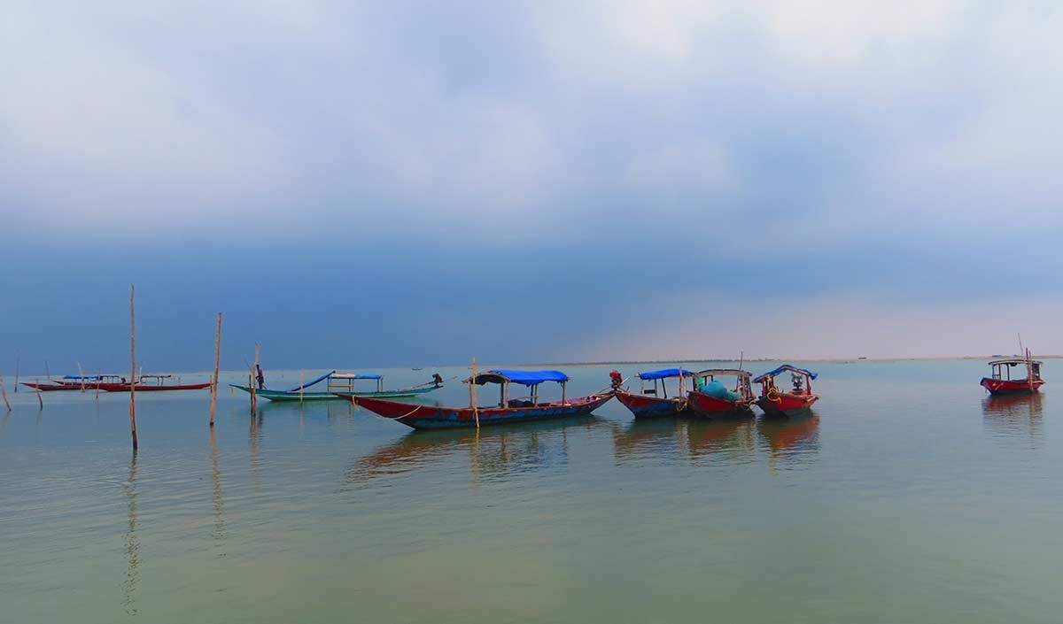 ओडिशा में मौजूद हैं खूबसूरत झीलें, पर्यटकों के लिए घूमने के लिए बहुत कुछ