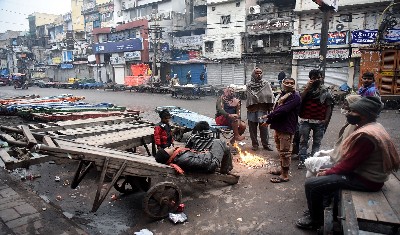 NGO का दावा- दिल्ली में जनवरी में ठंड से 106 लोगों की मौत, अधिकारियों ने किया इनकार