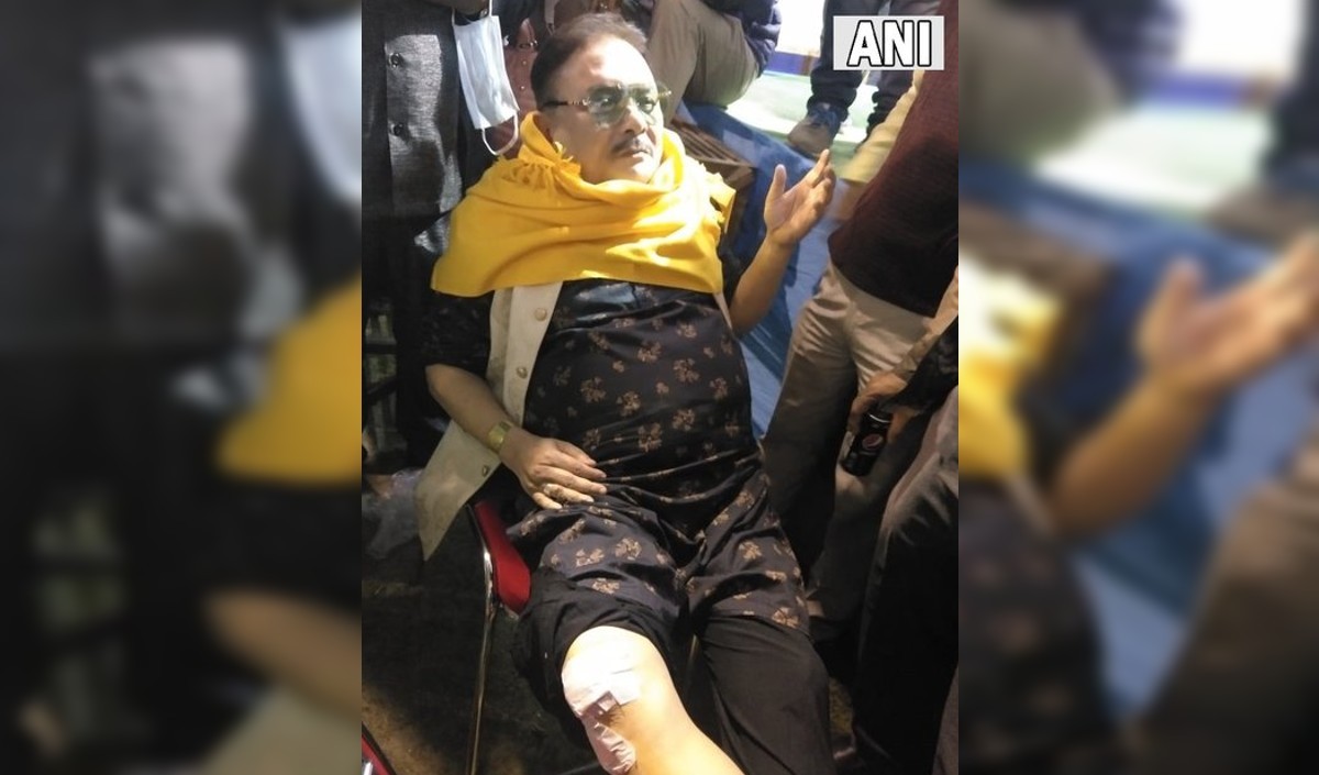कोलकाता में टीएमसी नेता मदन मित्रा का हुआ एक्सीडेंट, घुटने में लगी चोट