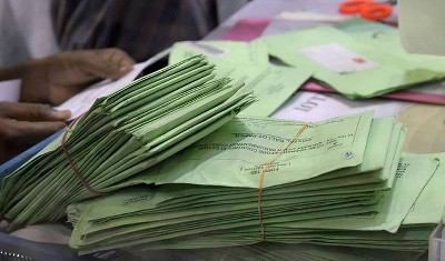 चुनाव आयोग ने Manipur Assembly Election में वार्ता समर्थक विद्रोहियों के लिए डाक मतपत्रों को मंजूरी दी