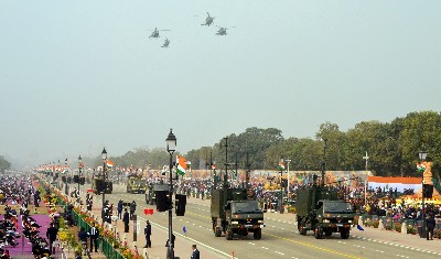 गणतंत्र दिवस पर भव्य फ्लाई पास्ट का आयोजन, भारत ने राजपथ पर किया सैन्य ताकत का प्रदर्शन