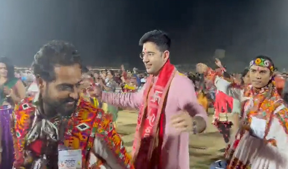 Raghav chadha garba