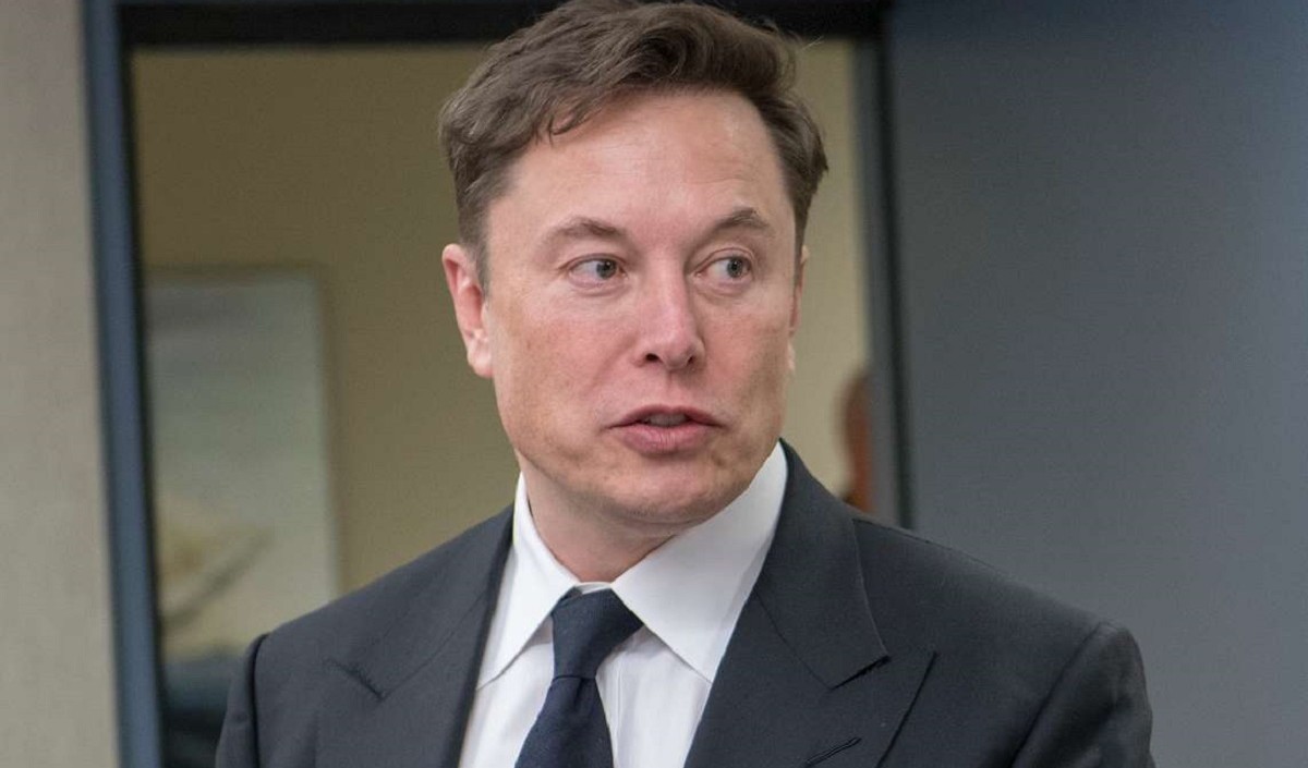 Parag Agrawal के बाद अब Twitter के 3000 से ज्यादा कर्मचारियों पर गिरेगी गाज! Elon Musk  ने छंटनी की बनाई योजना