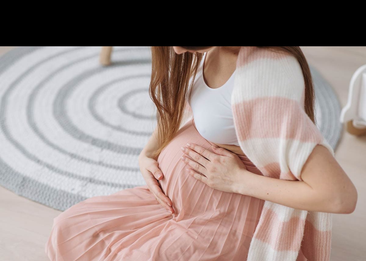 गर्भावस्था के समय महिलाओं को इस तरह से नहीं बैठना चाहिए