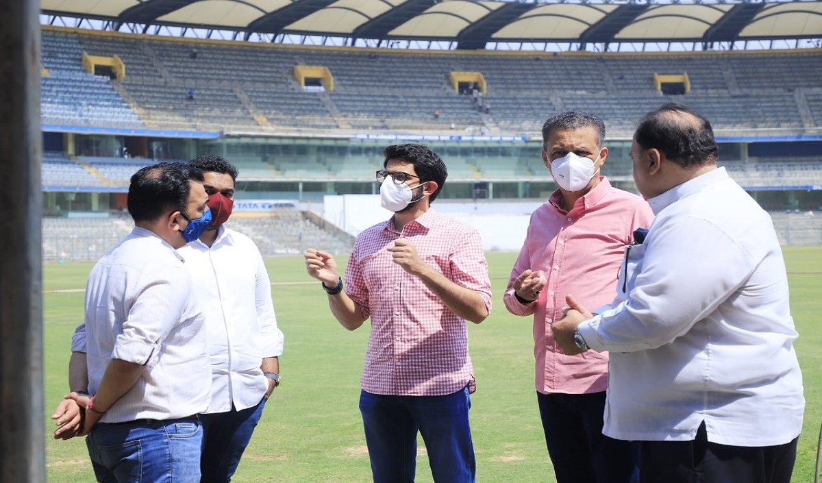 आदित्य ठाकरे ने वानखेड़े स्टेडियम का दौरा किया, आईपीएल तैयारियों की समीक्षा की