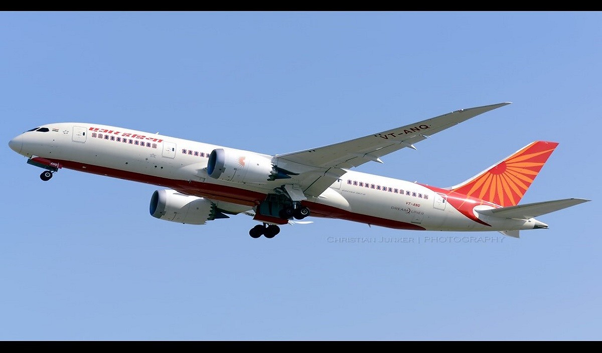 Breaking: रूसी हमले शुरू होने के बाद बीच रास्ते से वापस दिल्ली लौटी एयर इंडिया की फ्लाइट