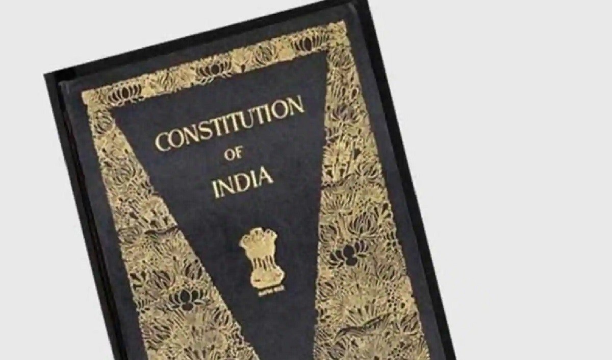 क्या फिर लिखा जाएगा भारत का संविधान? इस राज्य के CM सीएम क्यों करने लगे ये मांग