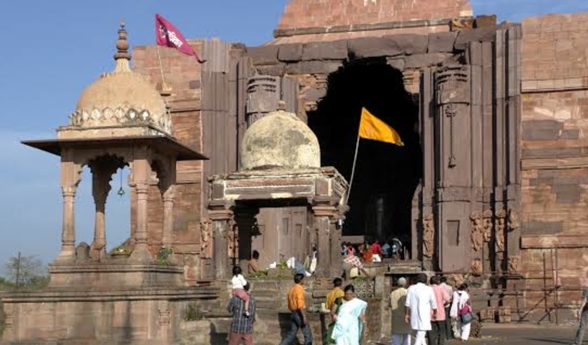 महाशिवरात्रि पर एमपी के सभी बड़े शिव मंदिरों में होंगे आयोजन, मंदिरों को संवारने में जुटा पर्यटन एवं संस्कृति विभाग