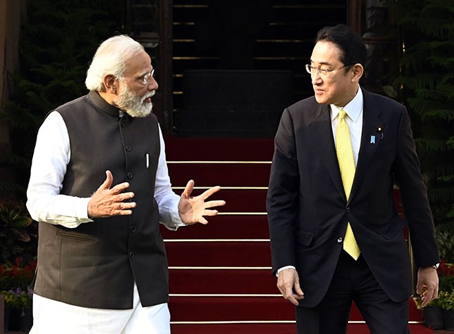 जापानी प्रधानमंत्री की पीएम मोदी के साथ मुलाकात