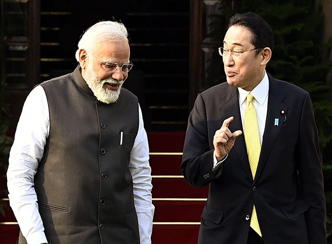 जापानी प्रधानमंत्री की पीएम मोदी के साथ मुलाकात