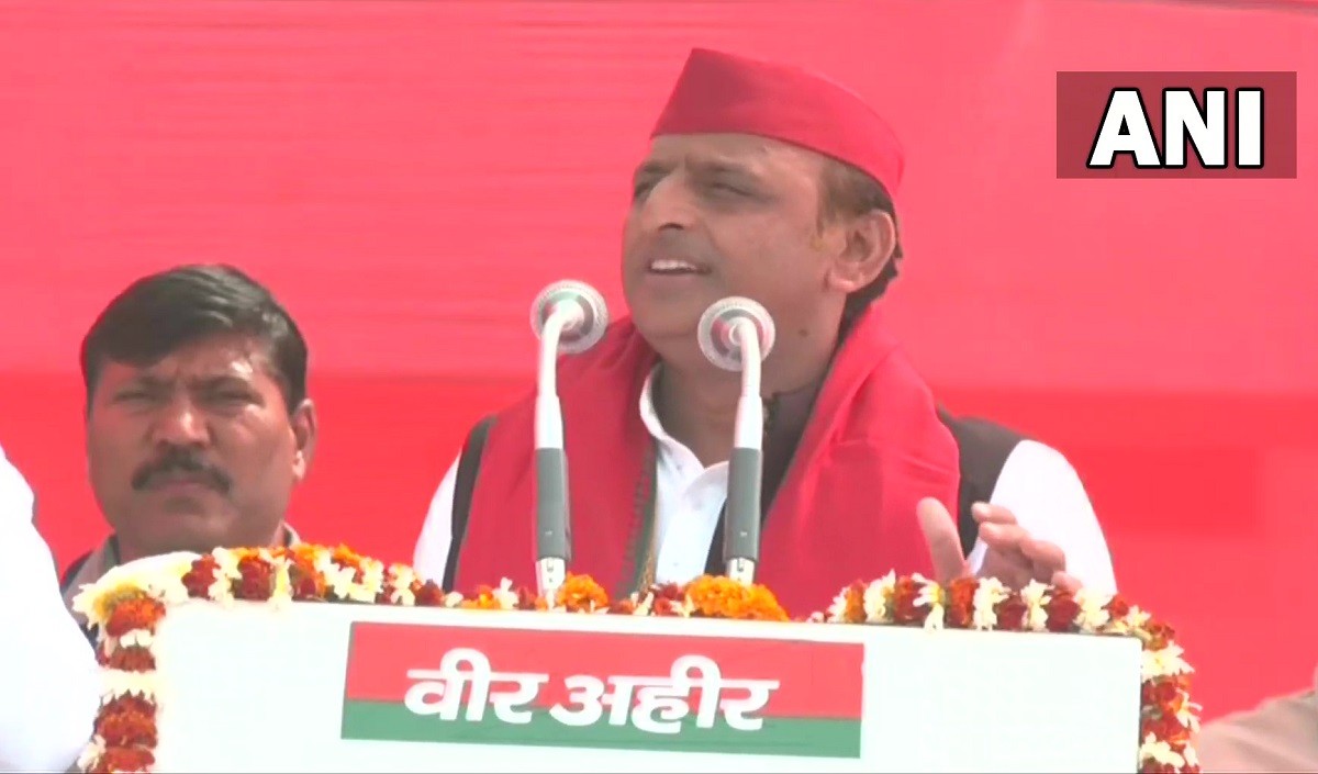 akhilesh rally