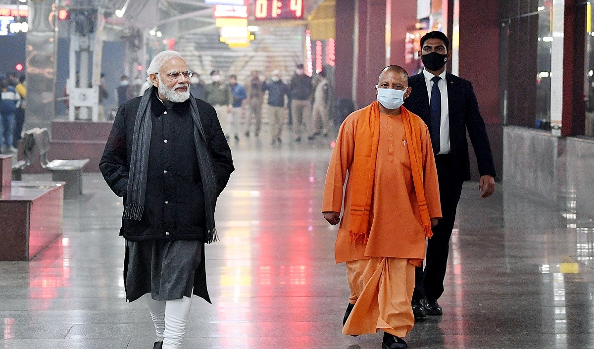 modi yogi