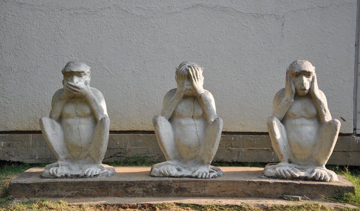 gandhi three monkeys