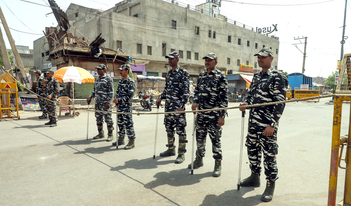 जहांगीरपुरी में सुरक्षा व्यवस्था की समीक्षा की जा रही है: दिल्ली पुलिस