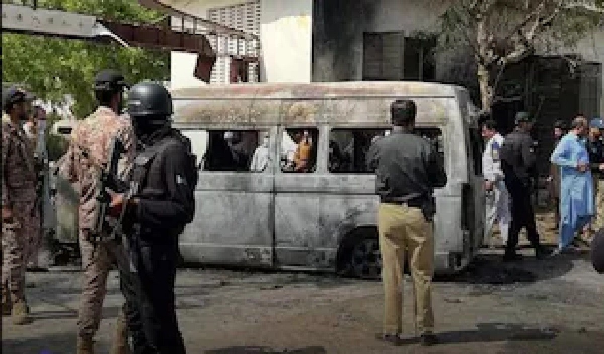 पाकिस्तान के कराची यूनिवर्सिटी में हुआ ब्लास्ट, 4 की मौत, हमलावरों के निशाने पर थे चीनी नागरिक