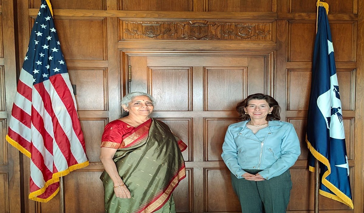 भारत-अमेरिका संबंध आगे बढ़ने के साथ मजबूत हुए: सीतारमण