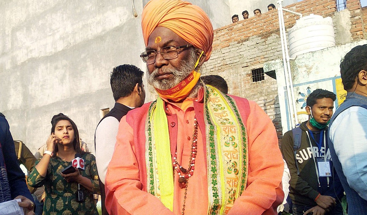 भाजपा सांसद साक्षी महाराज ने भगवान राम और कृष्ण से की योगी आदित्यनाथ की तुलना