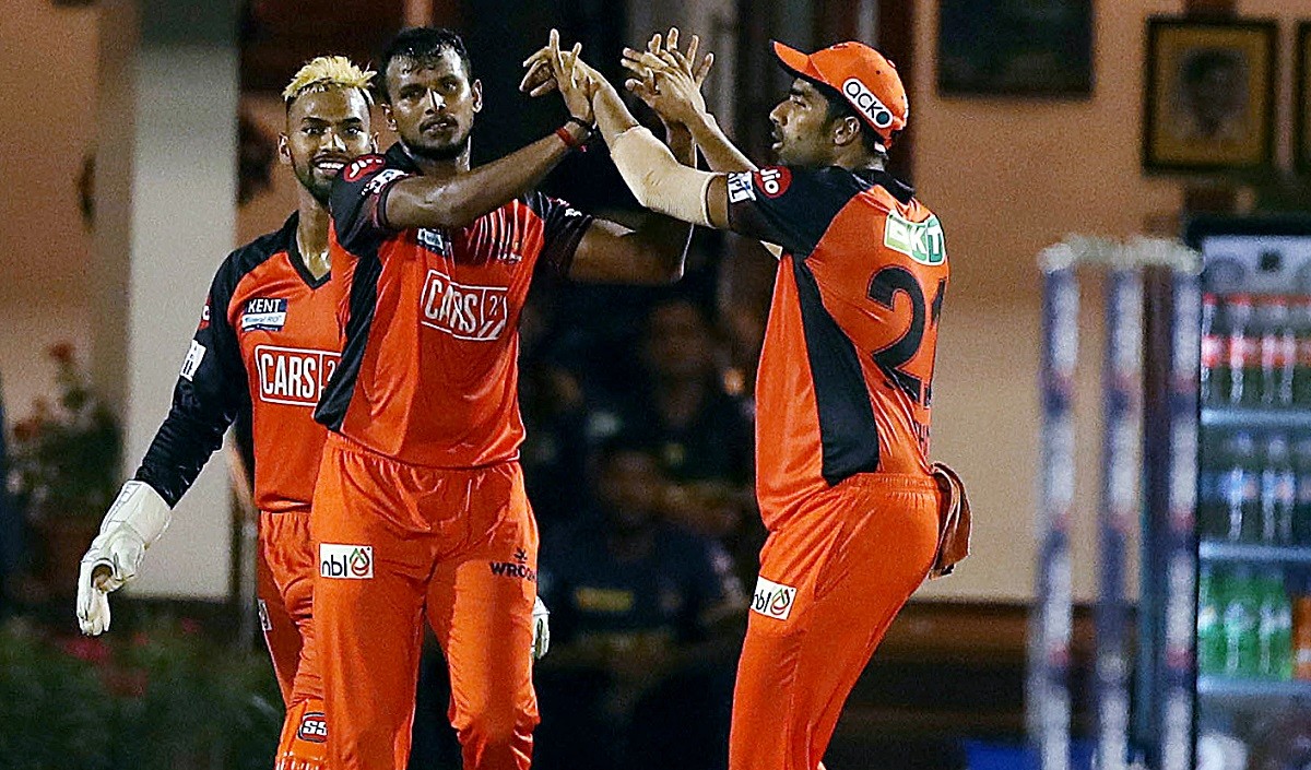 KKR vs SRH: राहुल त्रिपाठी की तूफानी पारी, केकेआर के खिलाफ सनराइजर्स हैदराबाद की एकतरफा जीत
