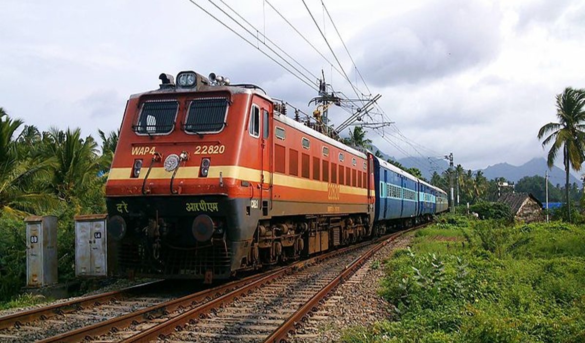 रेलवे को 2,114 करोड़ रुपये मूल्य के स्वदेशी उपकरणों की आपूर्ति करेगा सी-डॉट