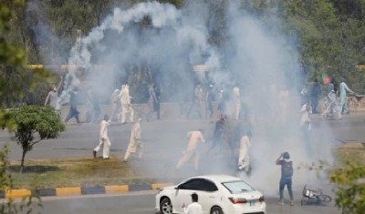 इमरान समर्थकों के खिलाफ 7-8 साल पुराने Expired आंसू गैस का किया गया इस्तेमाल? मार्च में महिलाएं और बच्चें भी थे शामिल