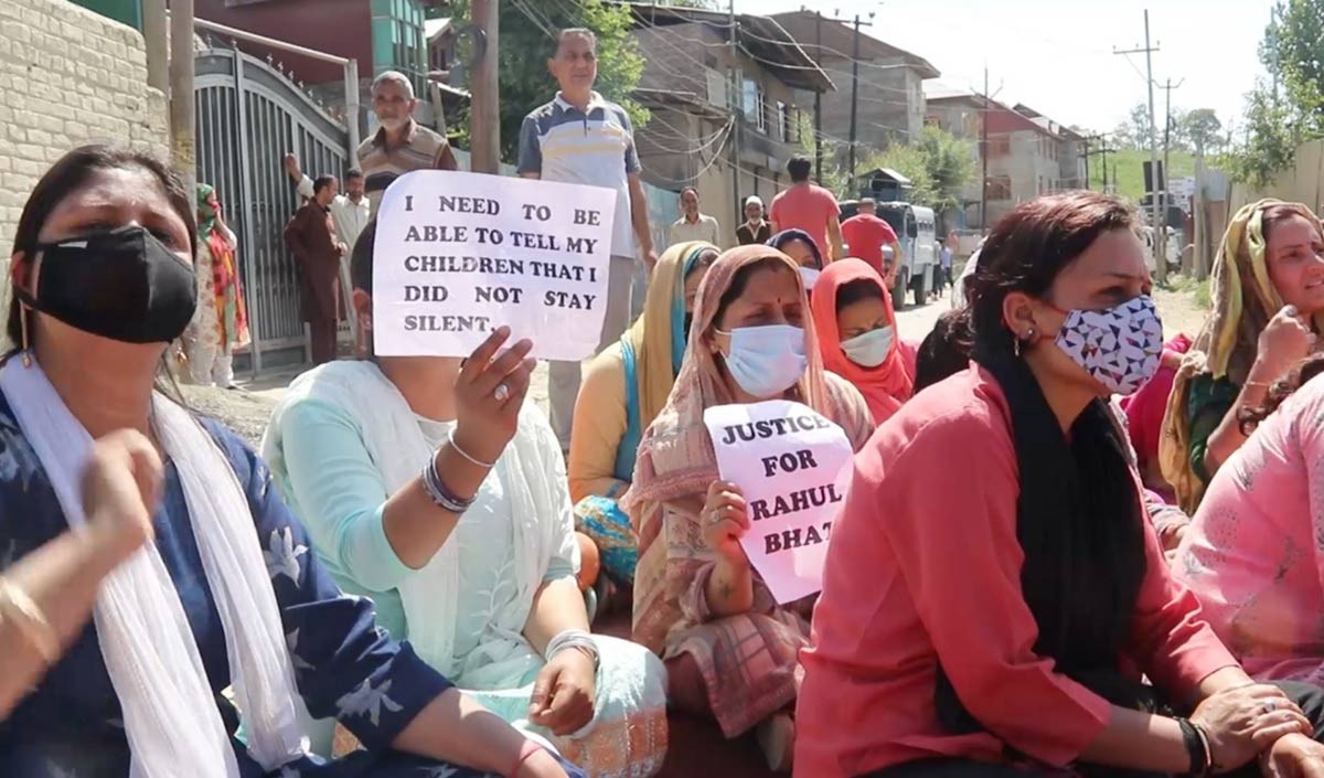 भले राहुल भट के हत्यारों को मार गिराया गया हो, पर कश्मीरी पंडित समुदाय के मन में खौफ बना हुआ है