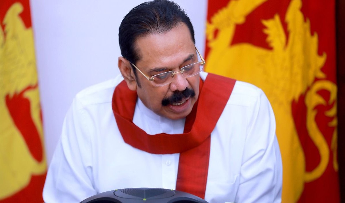 श्रीलंका में हिंसा में अब तक आठ लोगों की मौत, महिंदा राजपक्षे की गिरफ्तारी की मांग तेज