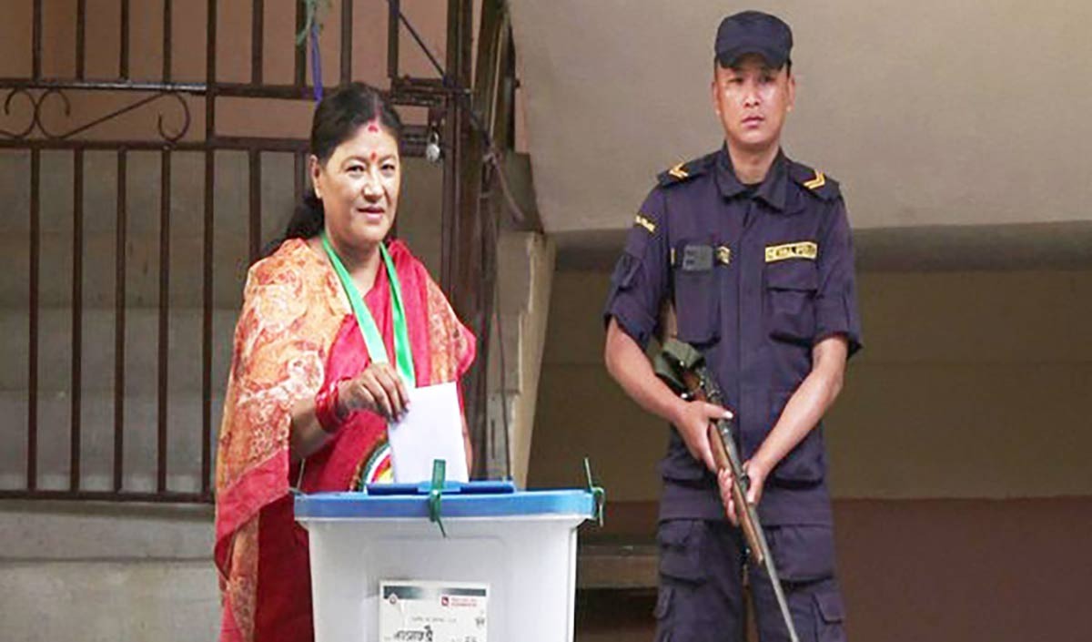 पंचायत चुनाव नेपाल में हो रहे हैं, लेकिन उम्मीदवारों के लिए भारतीय क्यों अहम हो गये हैं?