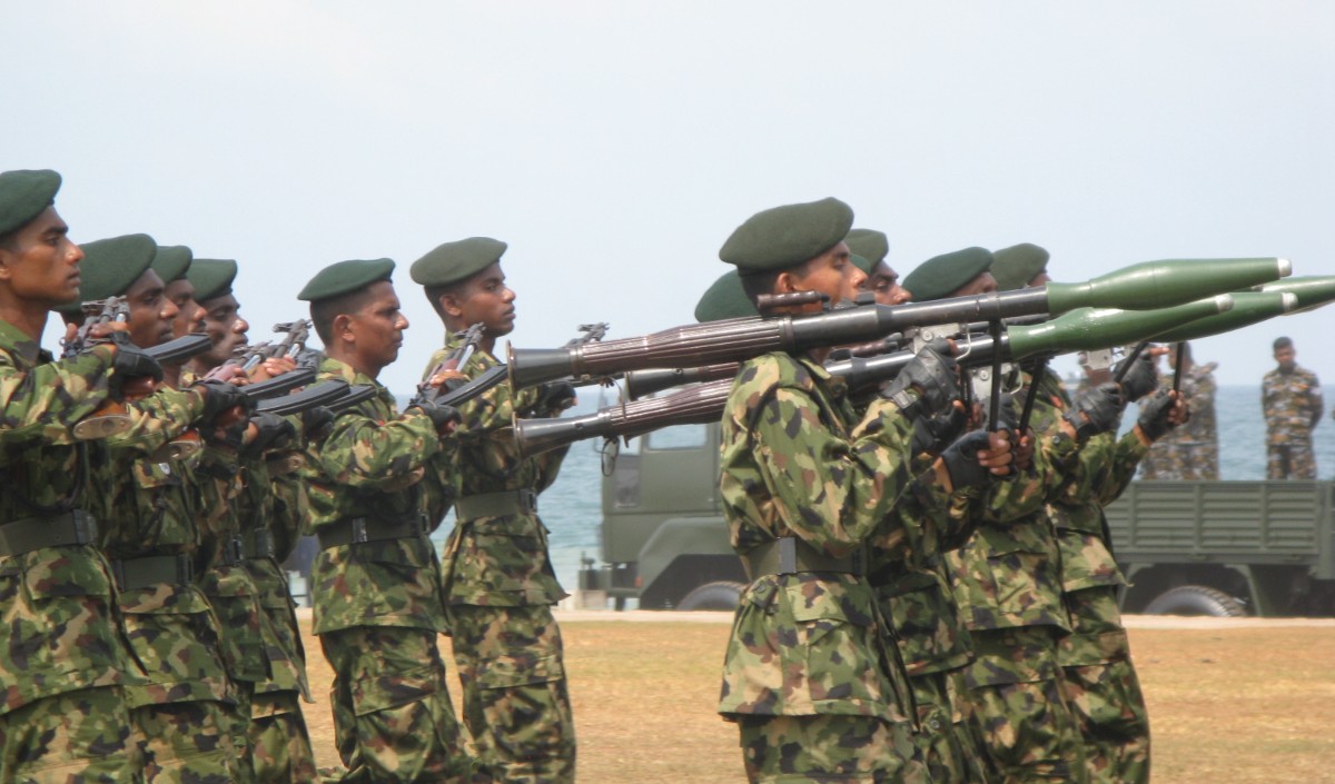 श्रीलंका के सैनिकों को देखते ही गोली मारने का आदेश जारी, लूटपाट-दंगों के बाद मंत्रालय ने लिया फैसला