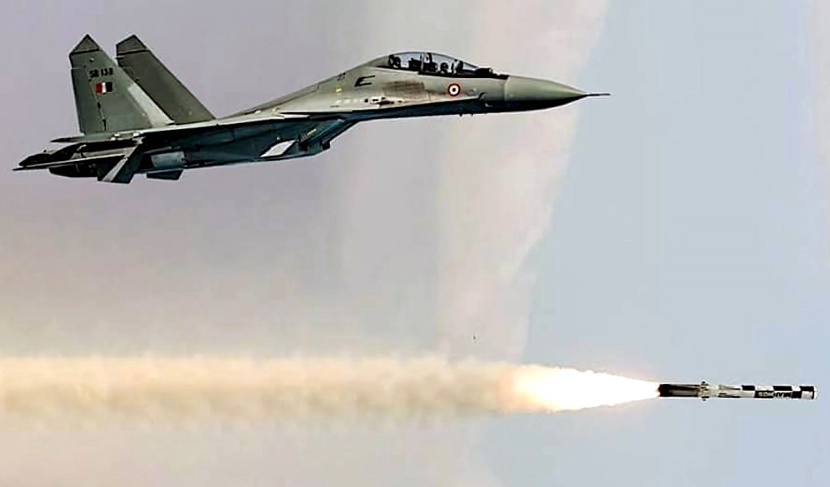 सुखोई-30 MKI से ब्रह्मोस के नए वर्जन का सफल परीक्षण, बढ़ेगी भारतीय वायुसेना की ताकत