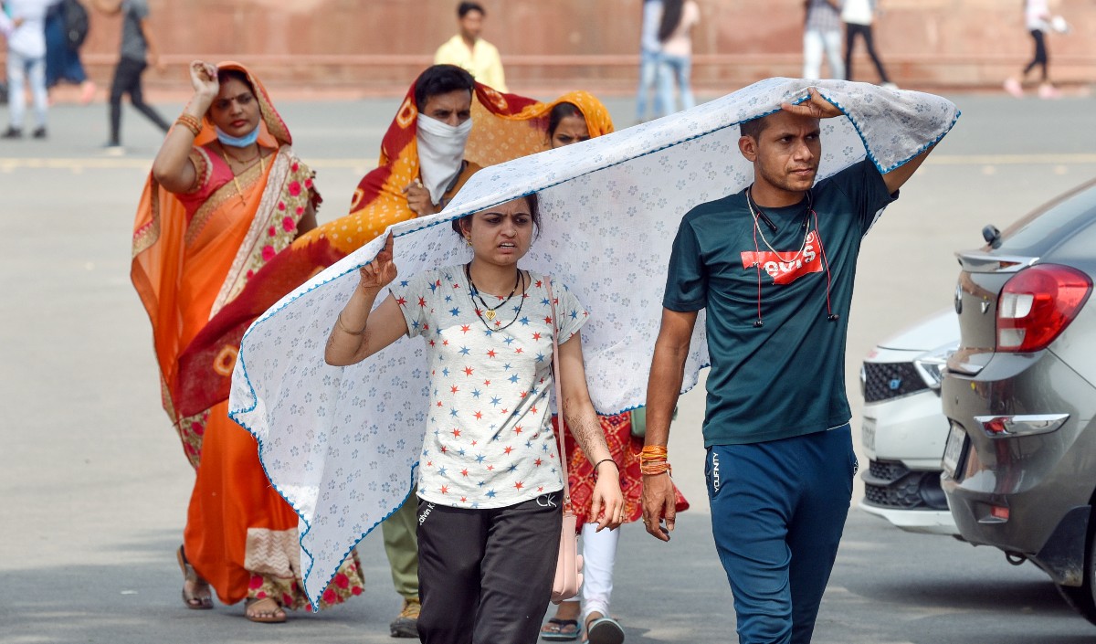 Delhi Heat Wave | दिल्ली में 44 डिग्री सेल्सियस तक पहुंच सकता है अधिकतम तापमान
