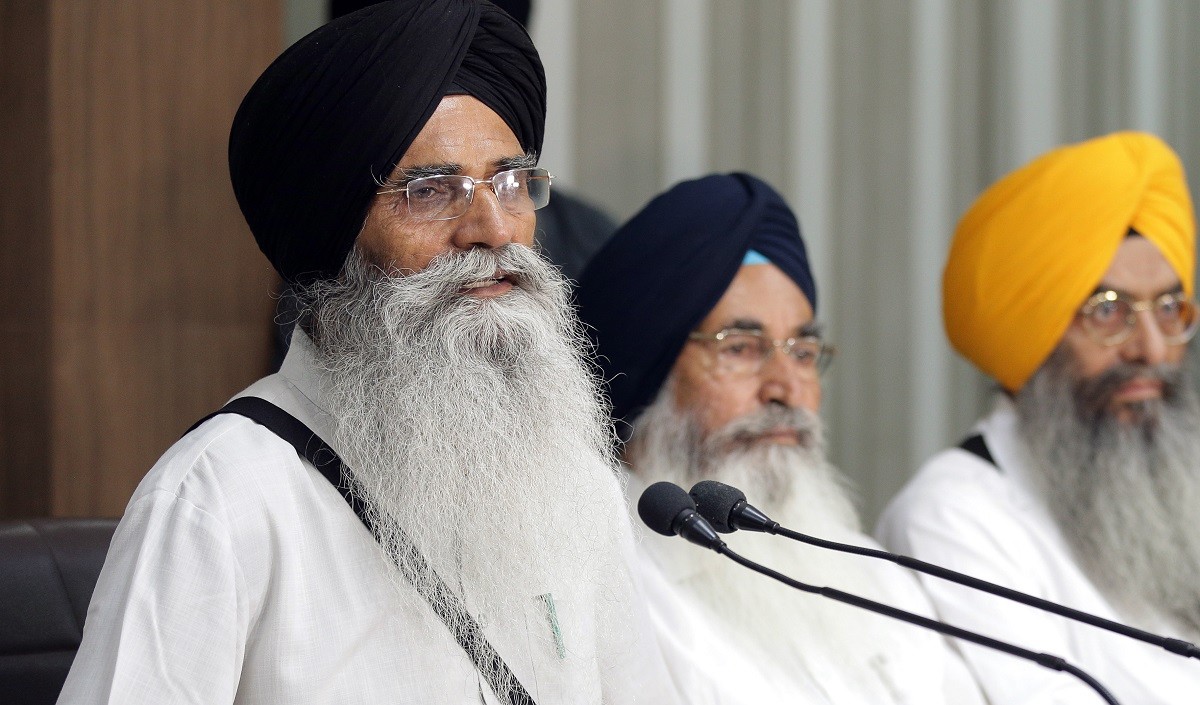 SGPC will help Sikhs who want to come to India, Dhami said - will give  plane tickets - Edules