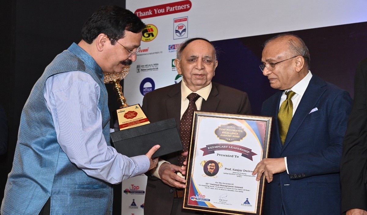 sanjay dwiwedi award