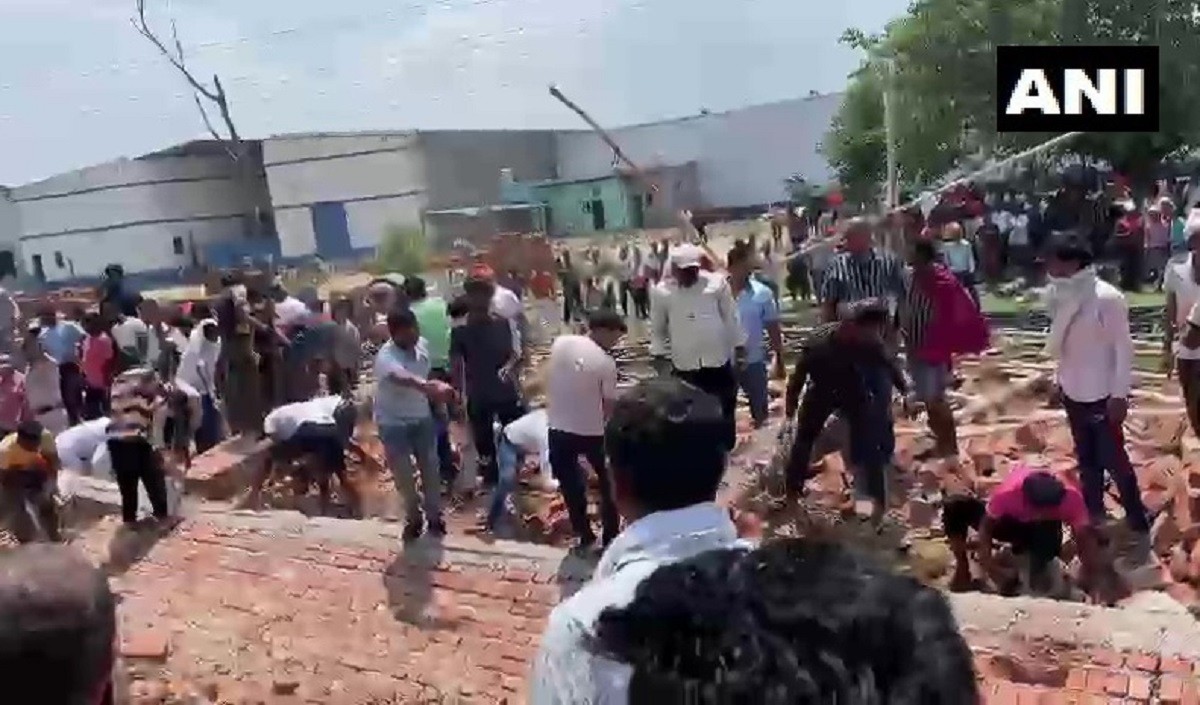 Alipur accident