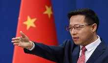 चीन ने अमेरिकी राजनयिकों को पृथकवास में रखने संबंधी शिकायतों को किया खारिज