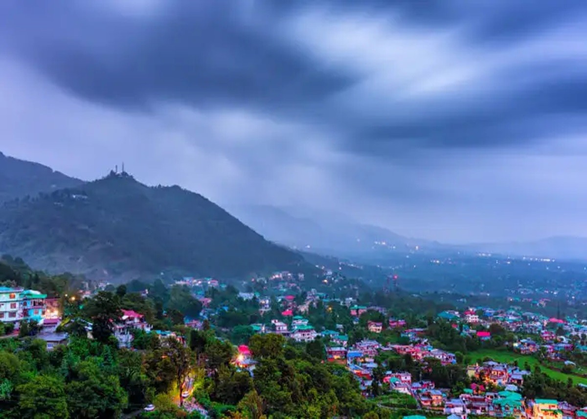 Travel Tips: हिमाचल घूमने का है प्लान तो धर्मशाला में एक्सप्लोर करें ये जगहें, खूबसूरती देख बार-बार जाने का करेगा मन