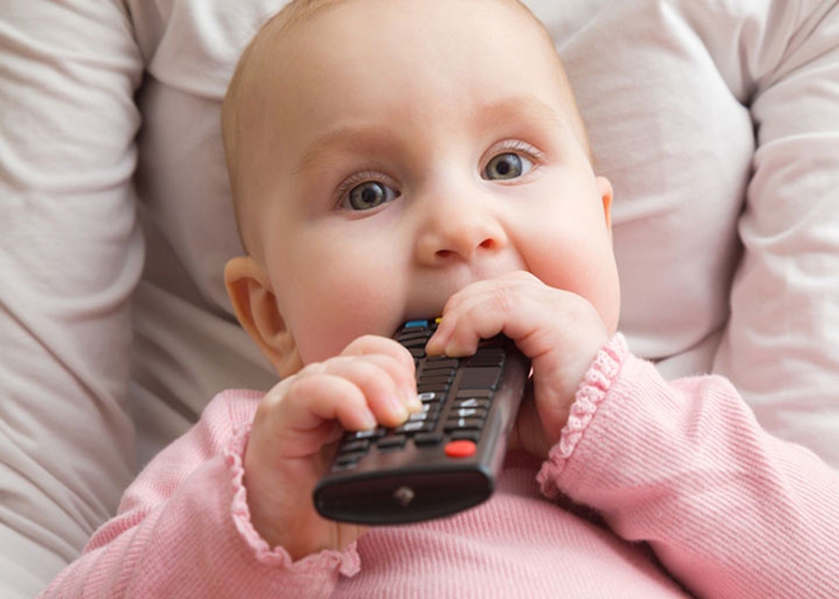 Health Tips: क्या नवजात के लिए जरूरी होती है बेबी माउथिंग की आदत, जानिए क्या कहते हैं हेल्थ एक्सपर्ट्स