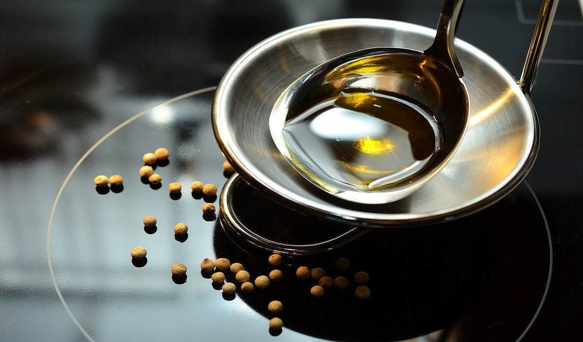 Edible oil-oilseeds prices improve strongly abroad
