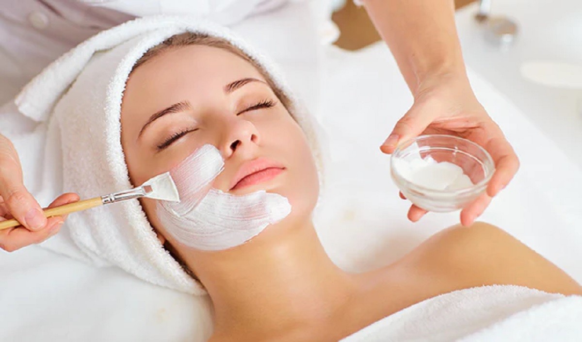 Facial Tips: Facials should be done at a gap of how many days, know what skin experts say