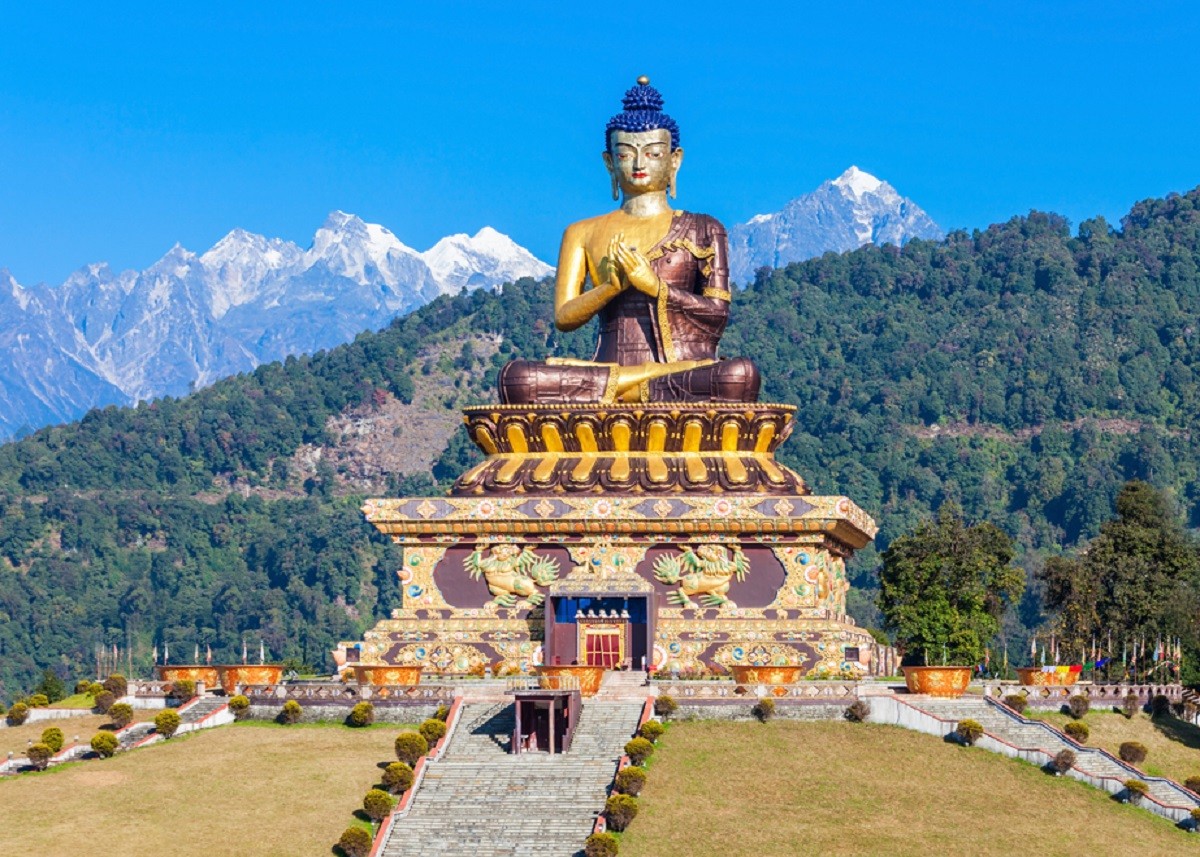 Sikkim की इन खूबसूरत जगहों का दीदार करना न भूलें,एक बार जरूर बनाएं प्लान