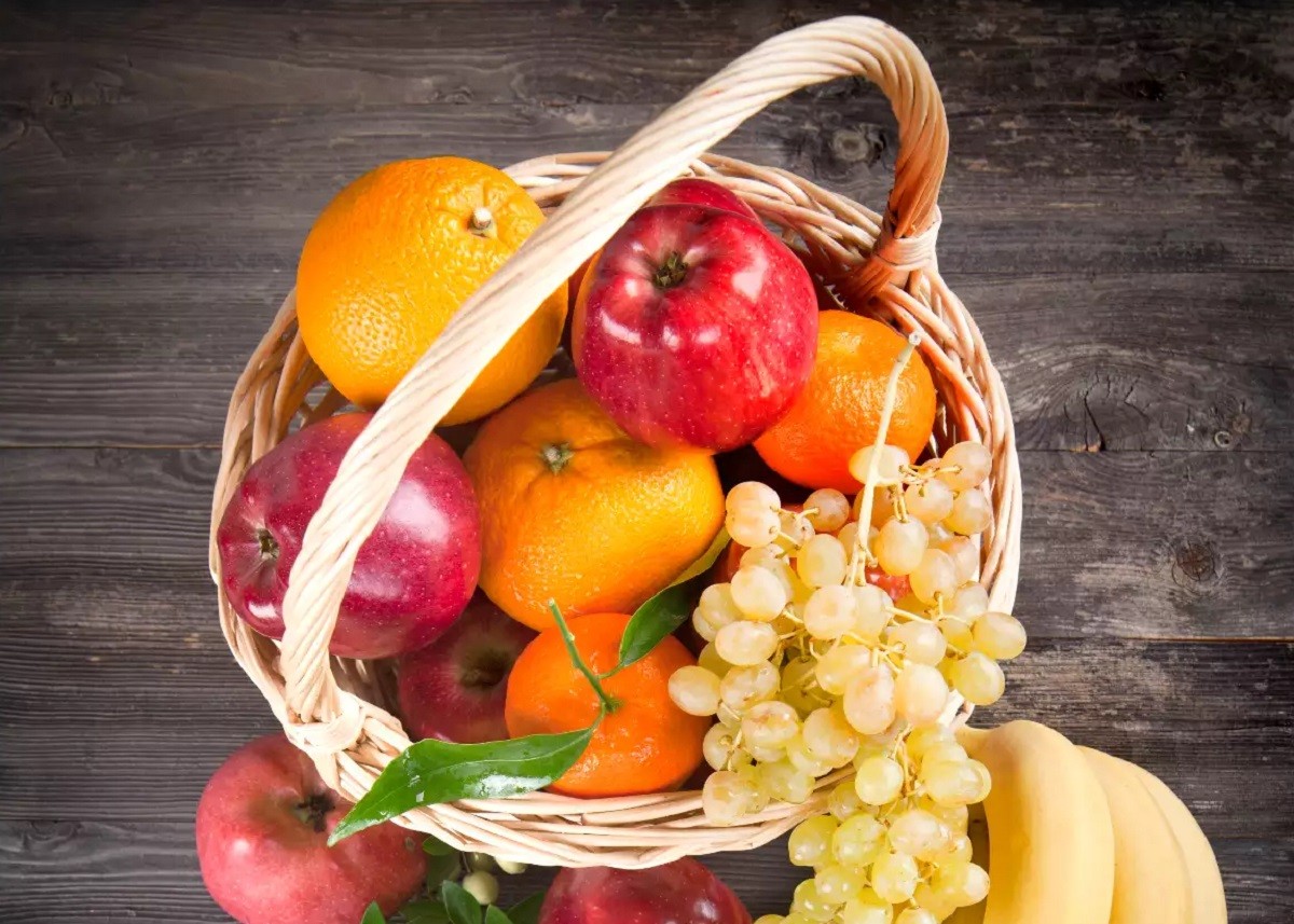Fruit Diet: फल खाने के ये 3 गोल्डेन रूल्स नहीं जानते होंगे आप, ऐसे पाएं पूरा पोषण