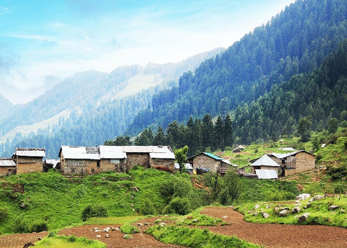 IRCTC Tour Package: चिलचिलाती गर्मियों में करें हिमाचल की खूबसूरत वादियों की सैर, IRCTC सस्ते में घुमाएगा कई जगहें