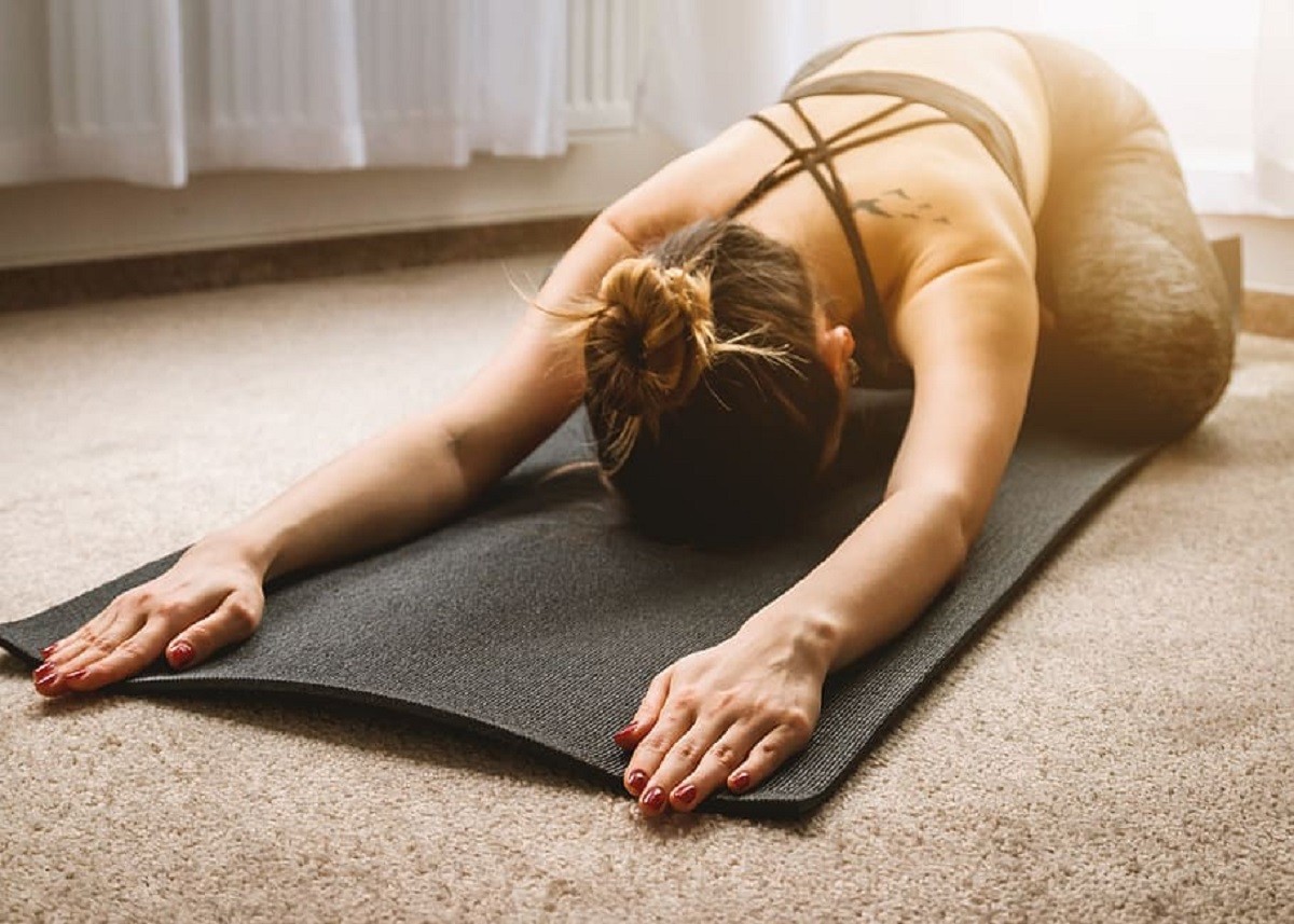 Yoga For Better Sleep: इन योगासन को करने से दूर होगा तनाव और आएगी बेहतर नींद