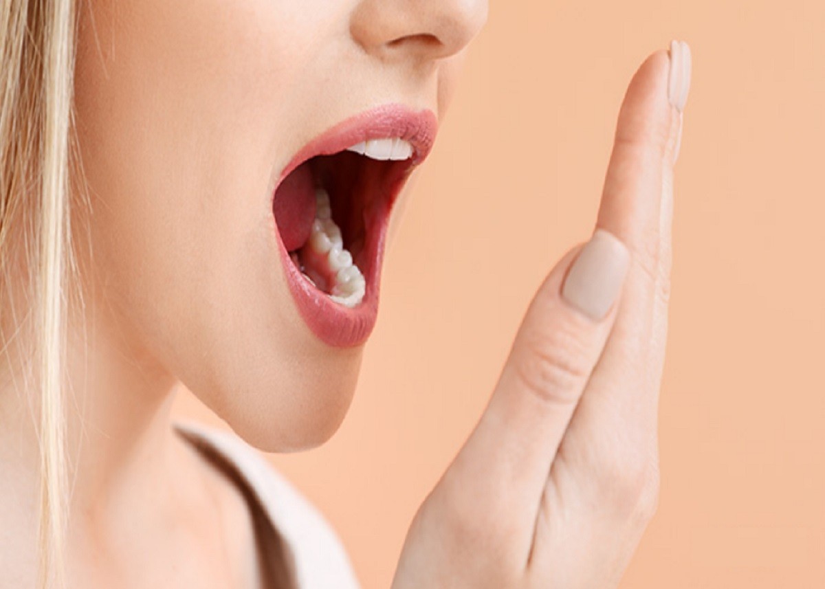 Bad Breath: मुंह की बदबू को दूर करने के लिए घर पर बनाएं माउथ फ्रेशनर, जानें बनाने का तरीका