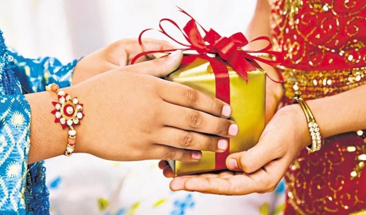 Raksha Bandhan 2023 Gift Vastu Tips