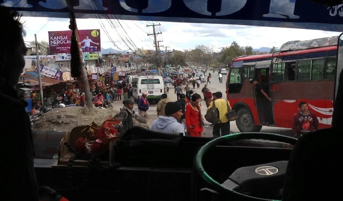 bus overturns