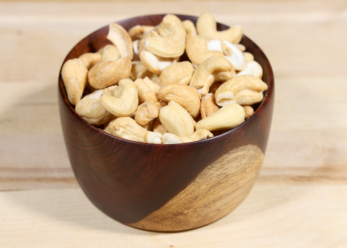 Pine Nuts Benefits: डायबिटीज होने पर जरूर करें सूखे मेवे का सेवन, हेल्थ को मिलेंगे ढेरो फायदे 