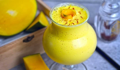 Mango Lassi Recipe: गर्मी में इस तरह बनाएं कूल-कूल मैंगो लस्सी