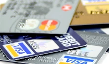 Credit Card के पेमेंट को कभी भी बकाया न रखें, ज्यादा देना पड़ेगा ब्याज