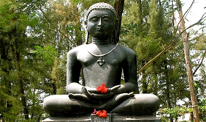 Mahavir Jayanti 2024: भगवान महावीर हैं सार्वभौम धर्म के प्रणेता